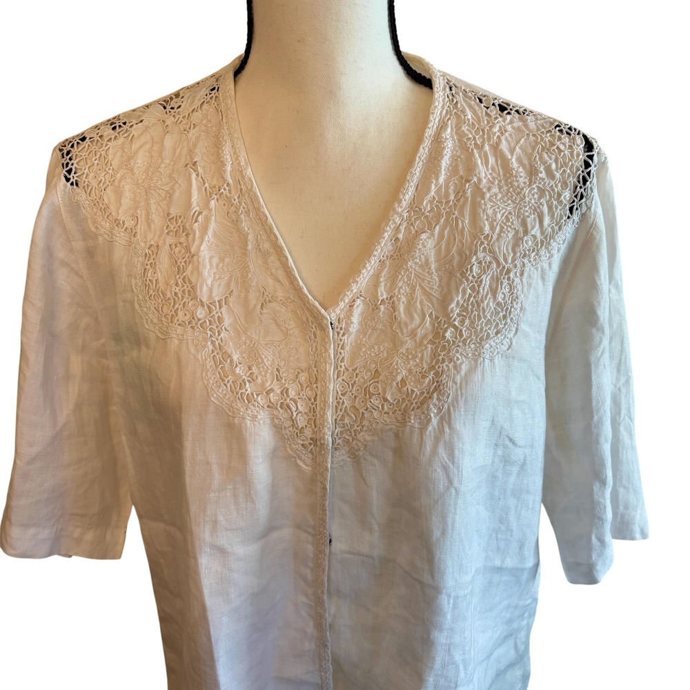 White Linen Short Sleeve Blouse w/ Floral Lace‎ Detail Regina Porter Large 90s